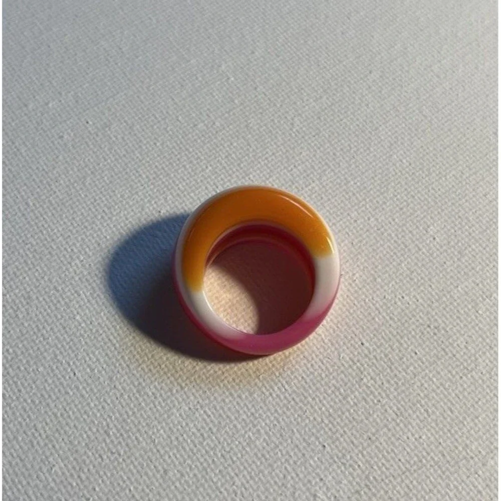 Lucite Band Ring Raspberry and Orange Striped Vintage Size 6.5